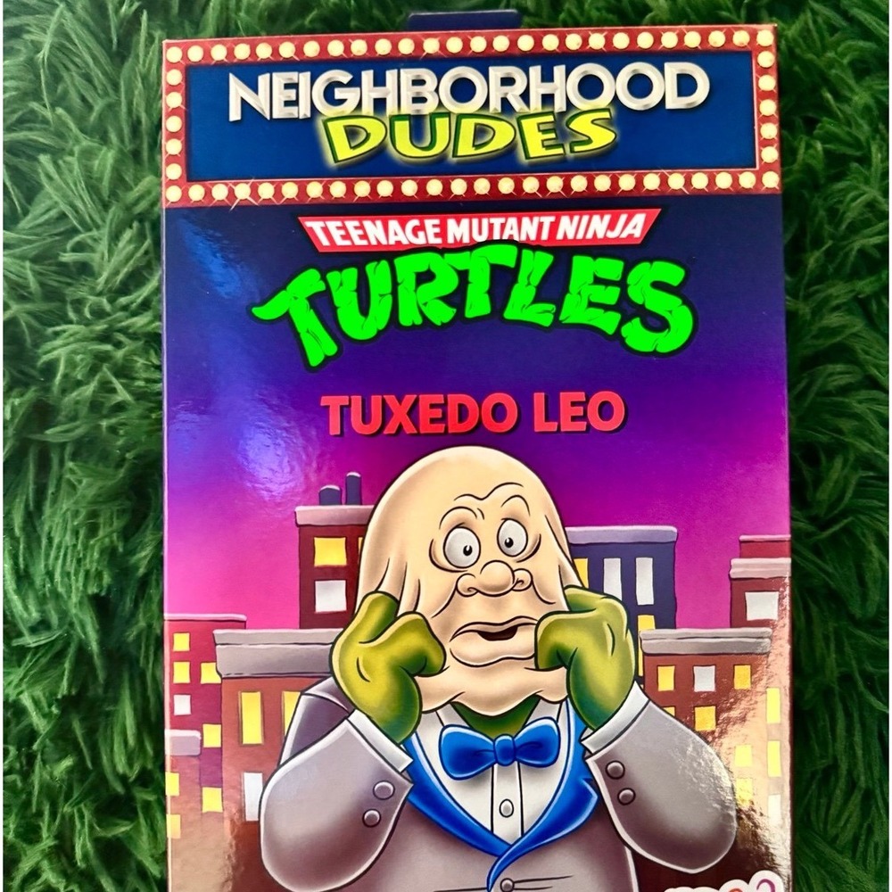 NECA TMNT Neighborhood Dudes: Tuxedo Leonardo Leo 7' Figure 2026